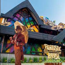 Fantastic House Entretenimento e Franchising - touraki.com.br
