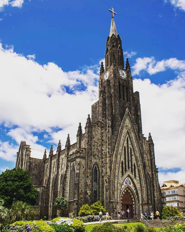 Paróquia Nossa Senhora de Lurdes (Catedral de Canela) - touraki.com.br